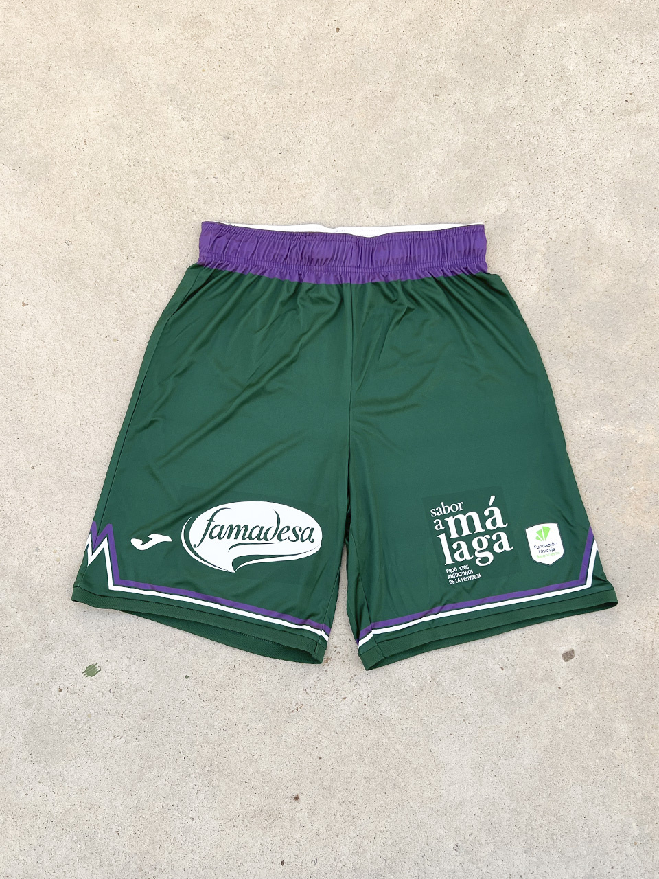 Pantalón verde juego 2425